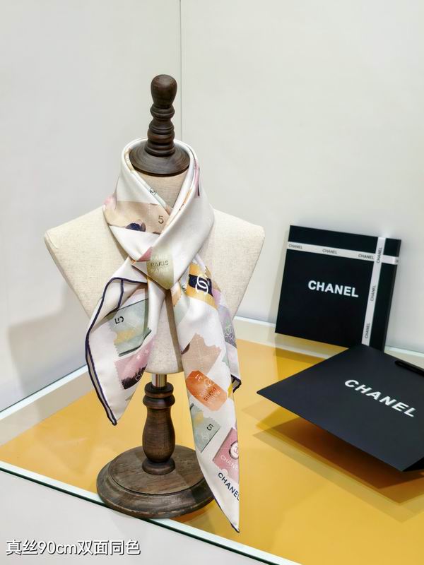 Chanel silk scarf 90X90cm E032918